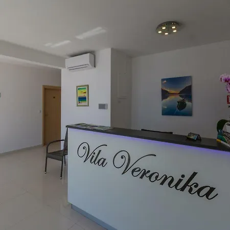 Veronika Апартаменты Омиш